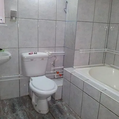 Vila Balan 1 Гостьовий будинок